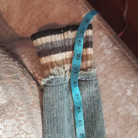 🎉 Miss Me Vintage Jean jacket S sweater accents  - FINAL PRICE! 🎉 - Picture 10 of 14